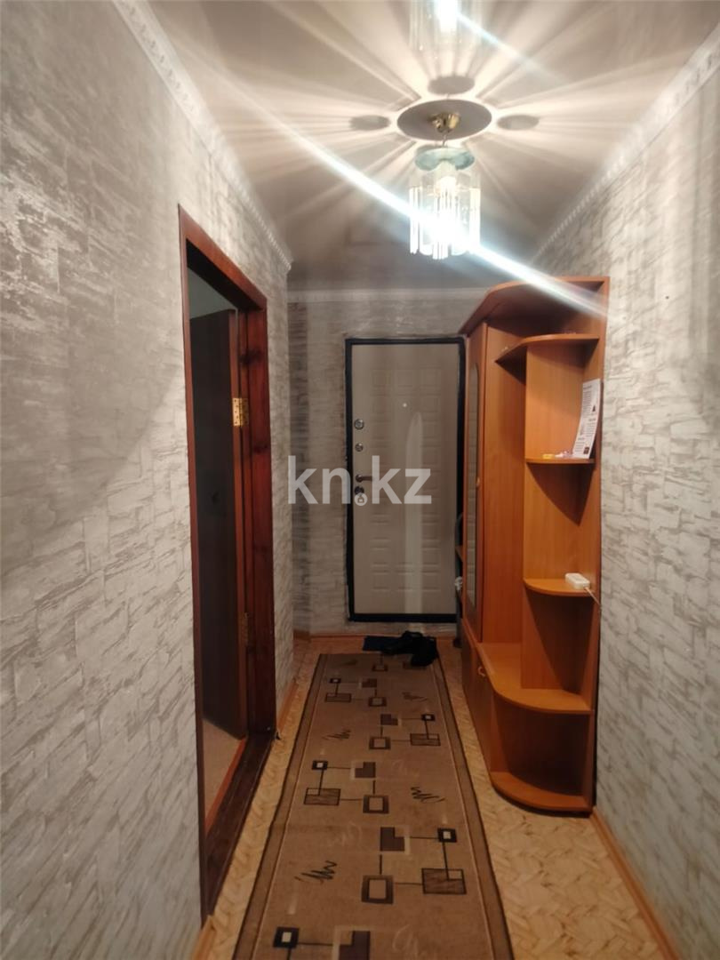 Продажа 3-комнатной квартиры, 65 м², мкр-н 15 в Караганде - фото 8