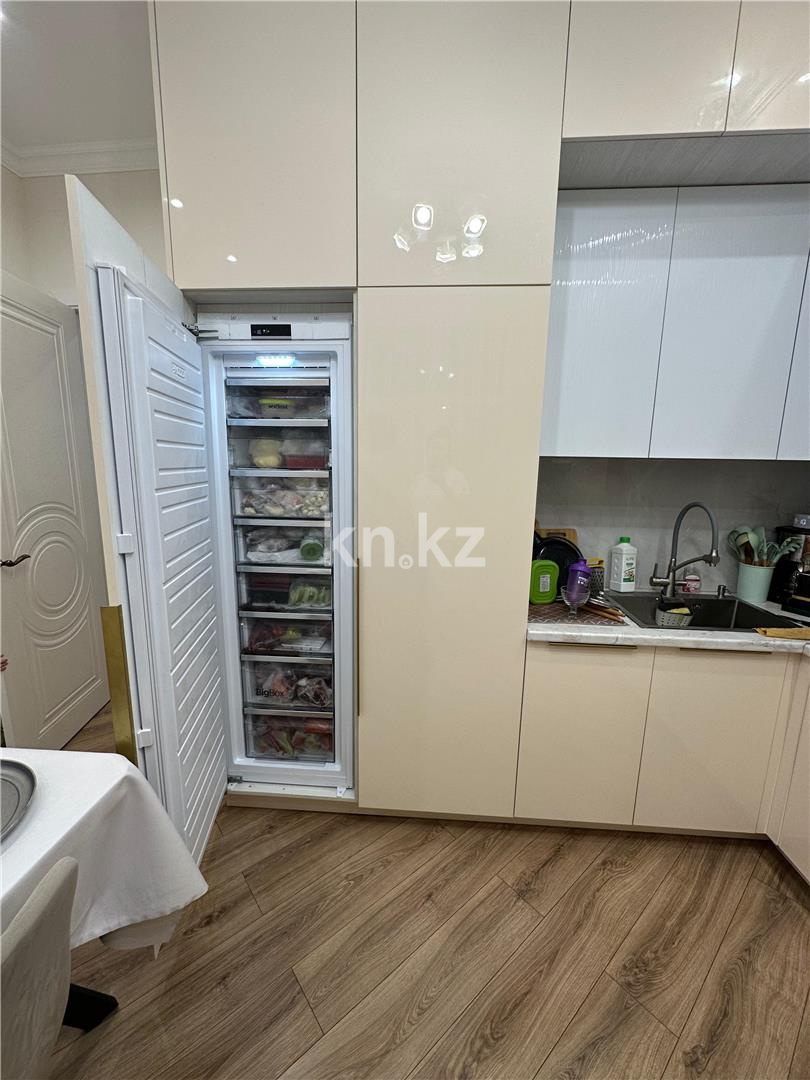 Продажа 4-комнатной квартиры, 104 м², пр. Республики, дом  участок 1/7 в Караганде - фото 10