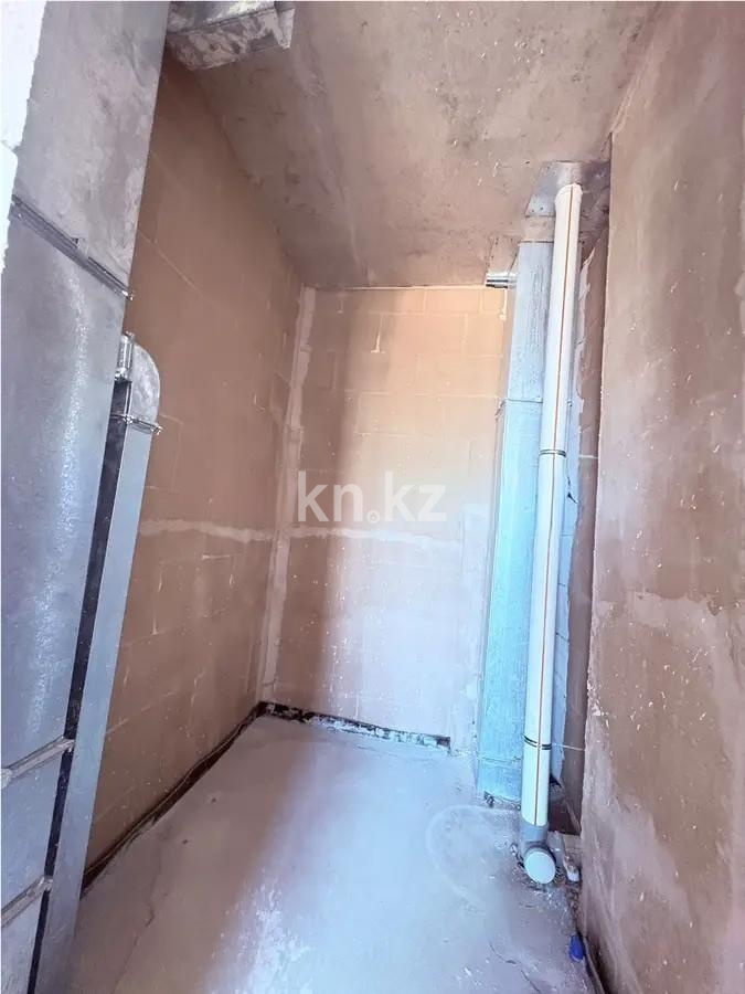 Продажа 4-комнатной квартиры, 120.2 м² в Астане - фото 4