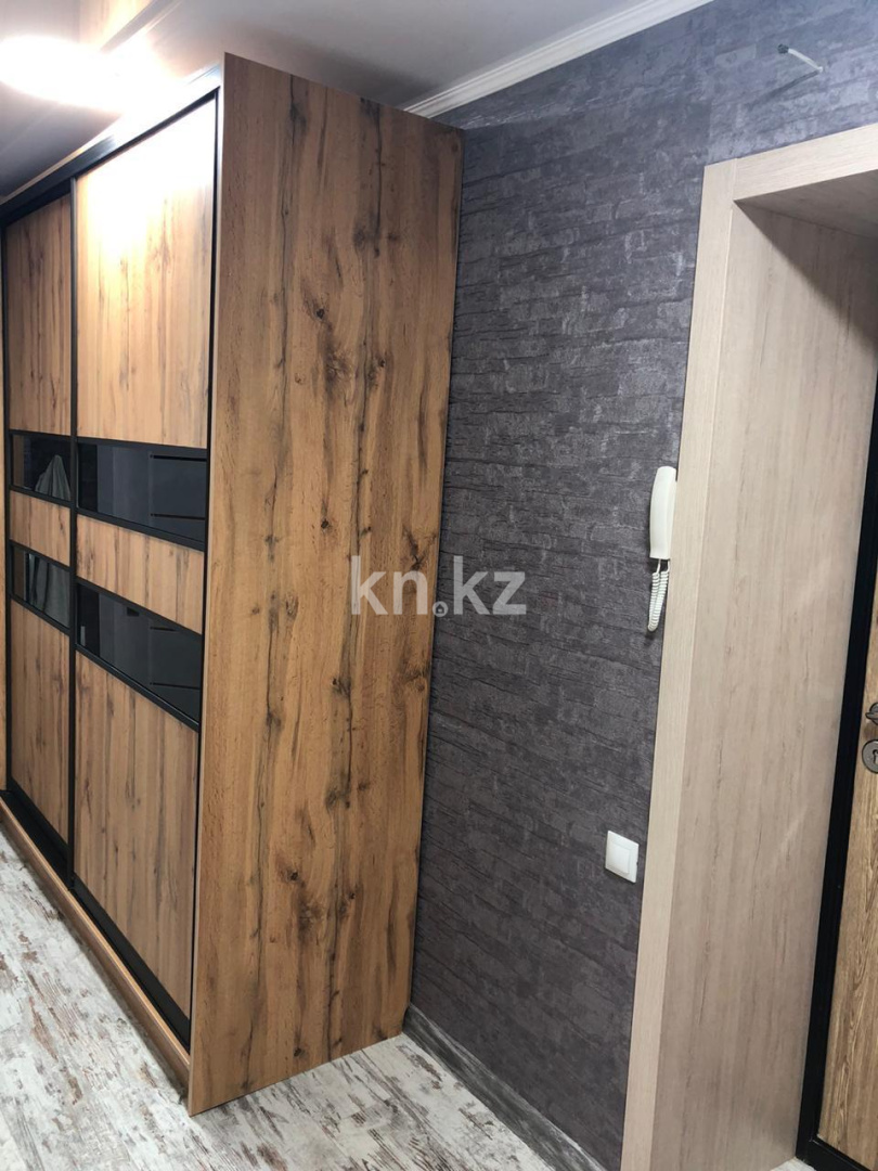 Аренда 3-комнатной квартиры посуточно, 78 м², ул. Набережная Славского, дом  48 в Усть-Каменогорске - фото 14