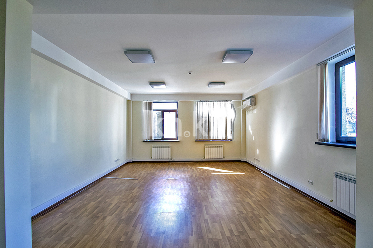 Аренда , 1700 м², ул. Береговая в Алматы - фото 3