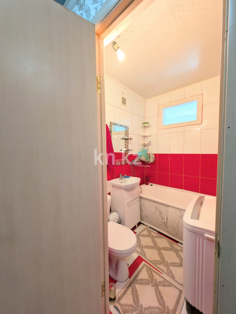 Продажа 3-комнатной квартиры, 53.7 м² в Уральске - фото 19