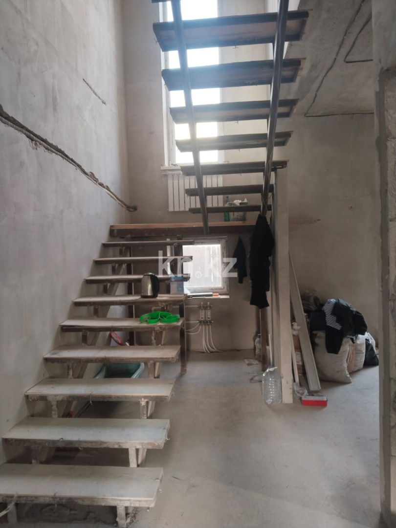 Продажа 4-комнатного дома, 140 м² в Караганде