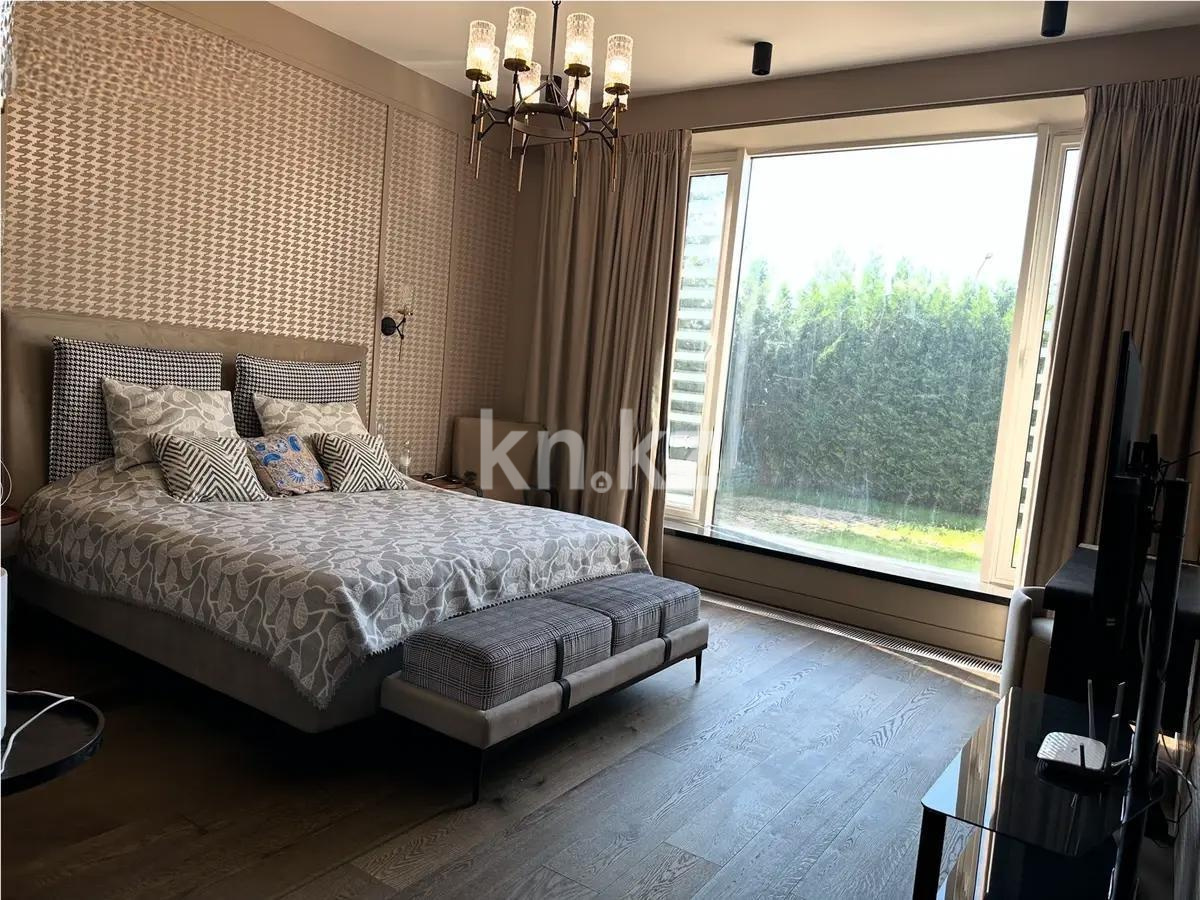 Продажа 4-комнатной квартиры, 200 м², ул. Мерген, дом  91/11 в Алматы - фото 2