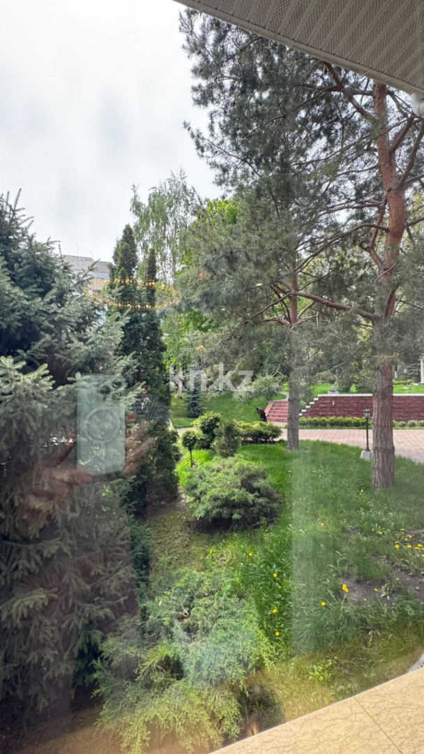 Продажа 7-комнатного дома, 823 м² в Алматы - фото 11