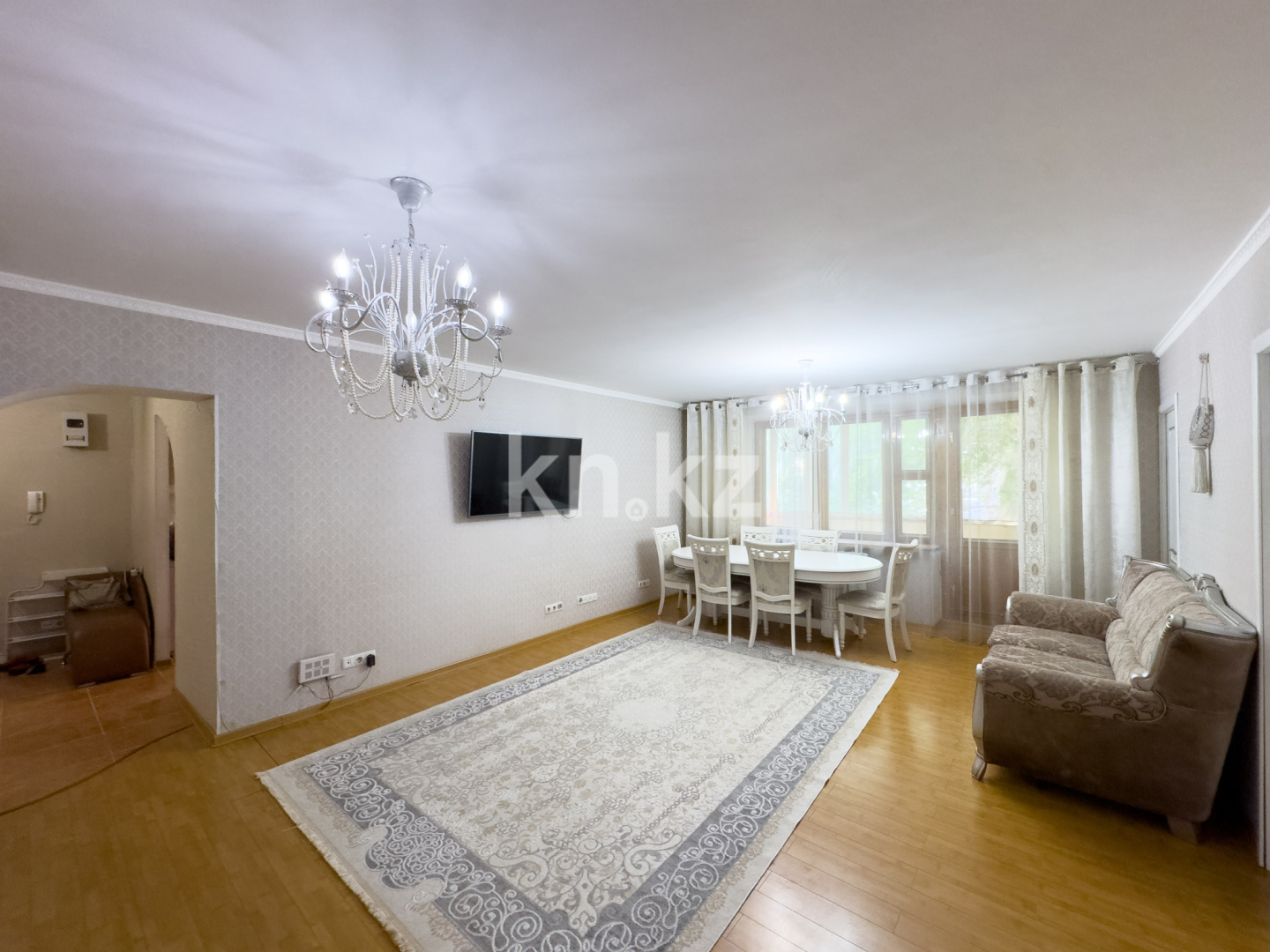 Продажа 4-комнатной квартиры, 106 м² в Астане