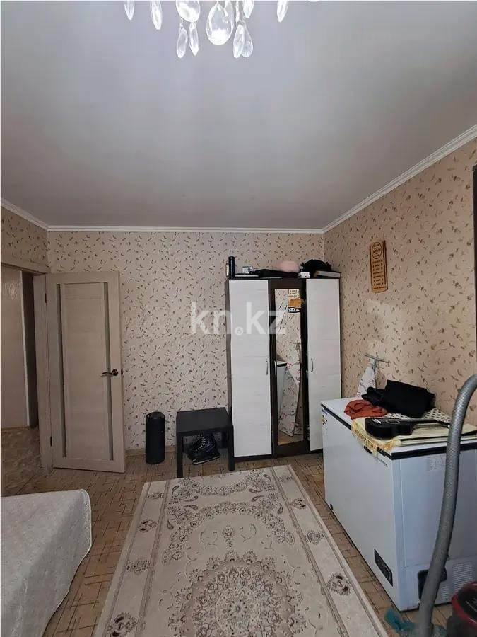 Продажа 3-комнатной квартиры, 62 м², пр. Строителей, дом  21 в Караганде - фото 3