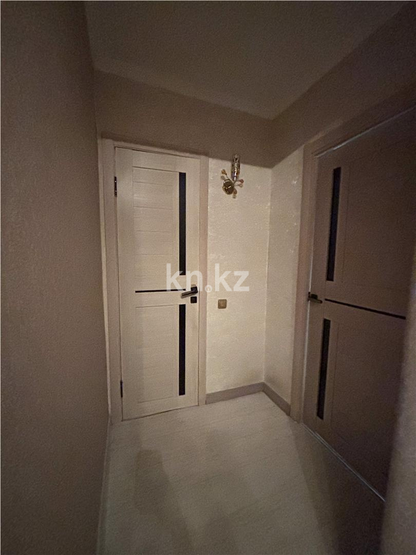 Продажа 3-комнатной квартиры, 65 м², ул. Крылова, дом  38 в Караганде - фото 10