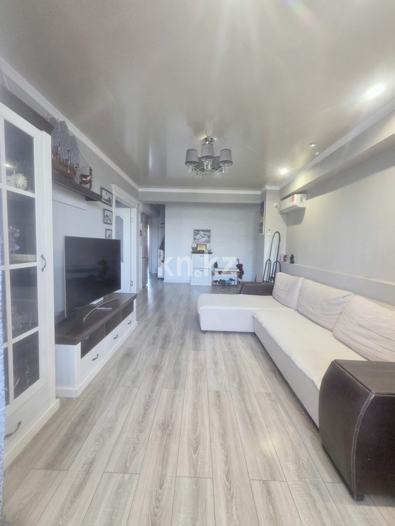 Продажа 3-комнатной квартиры, 70 м², ул. Макатаева, дом  5а в Алматы