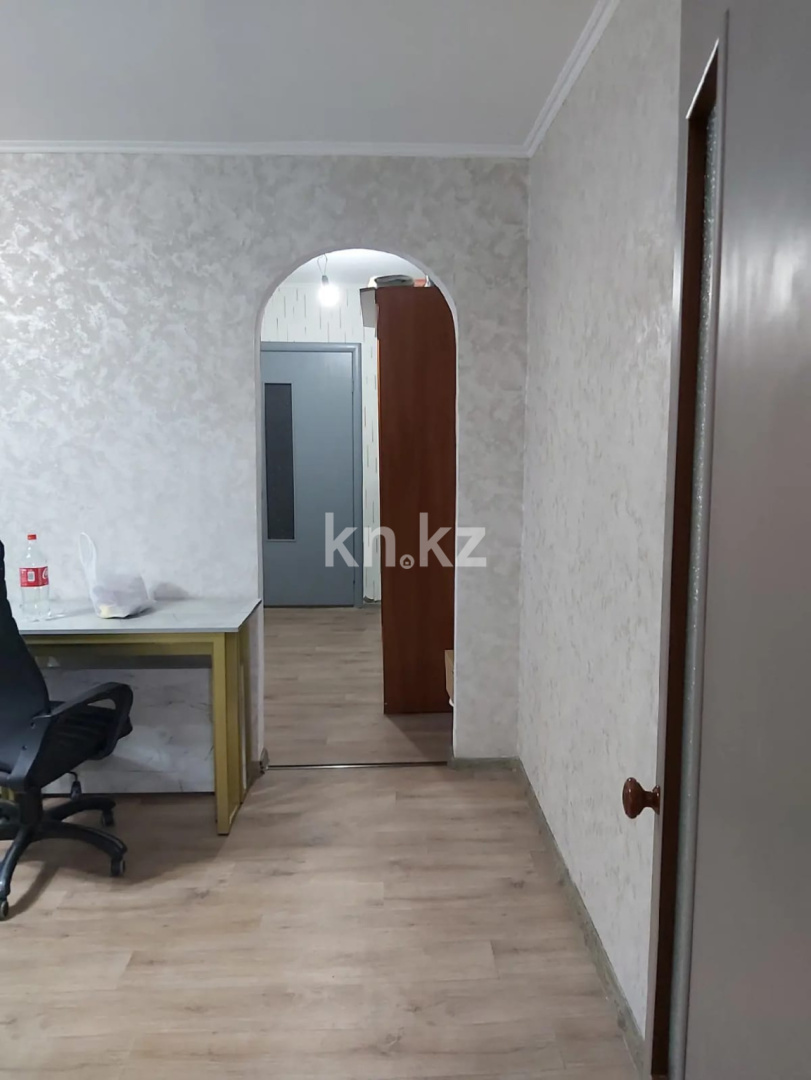 Продажа 3-комнатной квартиры, 60 м², ул. Рыскулова, дом  21 в Караганде - фото 3