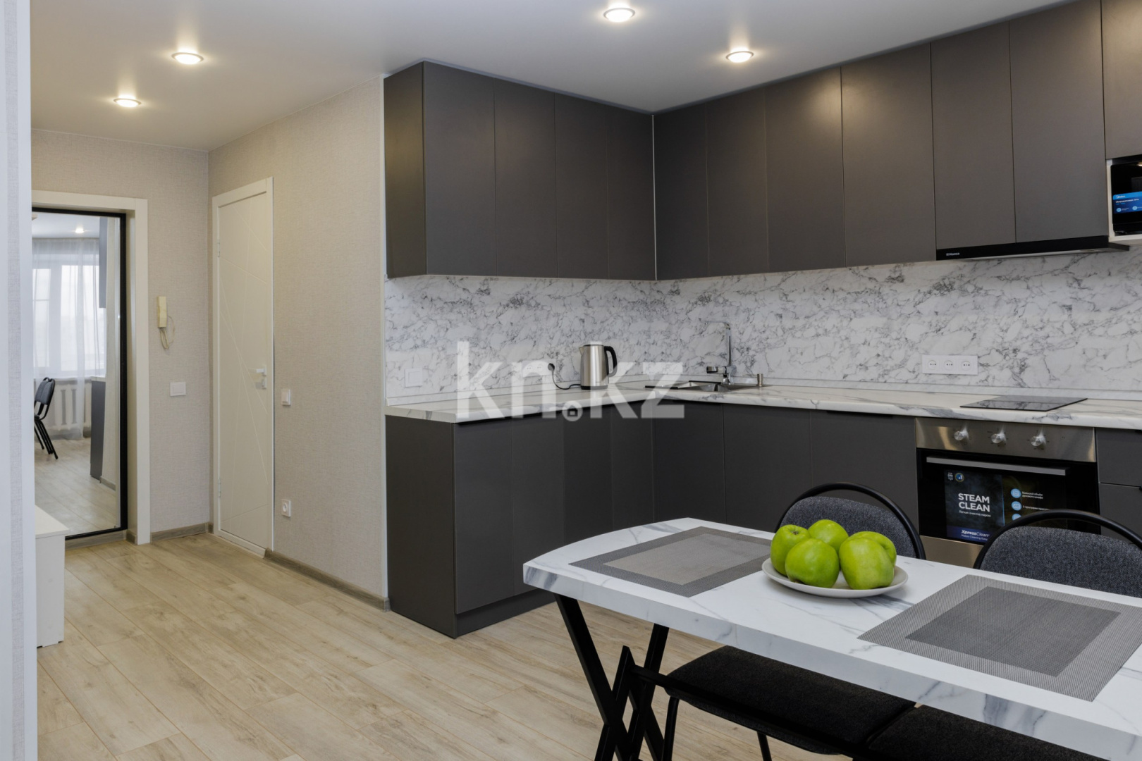 Аренда 1-комнатной квартиры посуточно, 35 м², ул. Казахстан, дом  72 в Усть-Каменогорске - фото 7