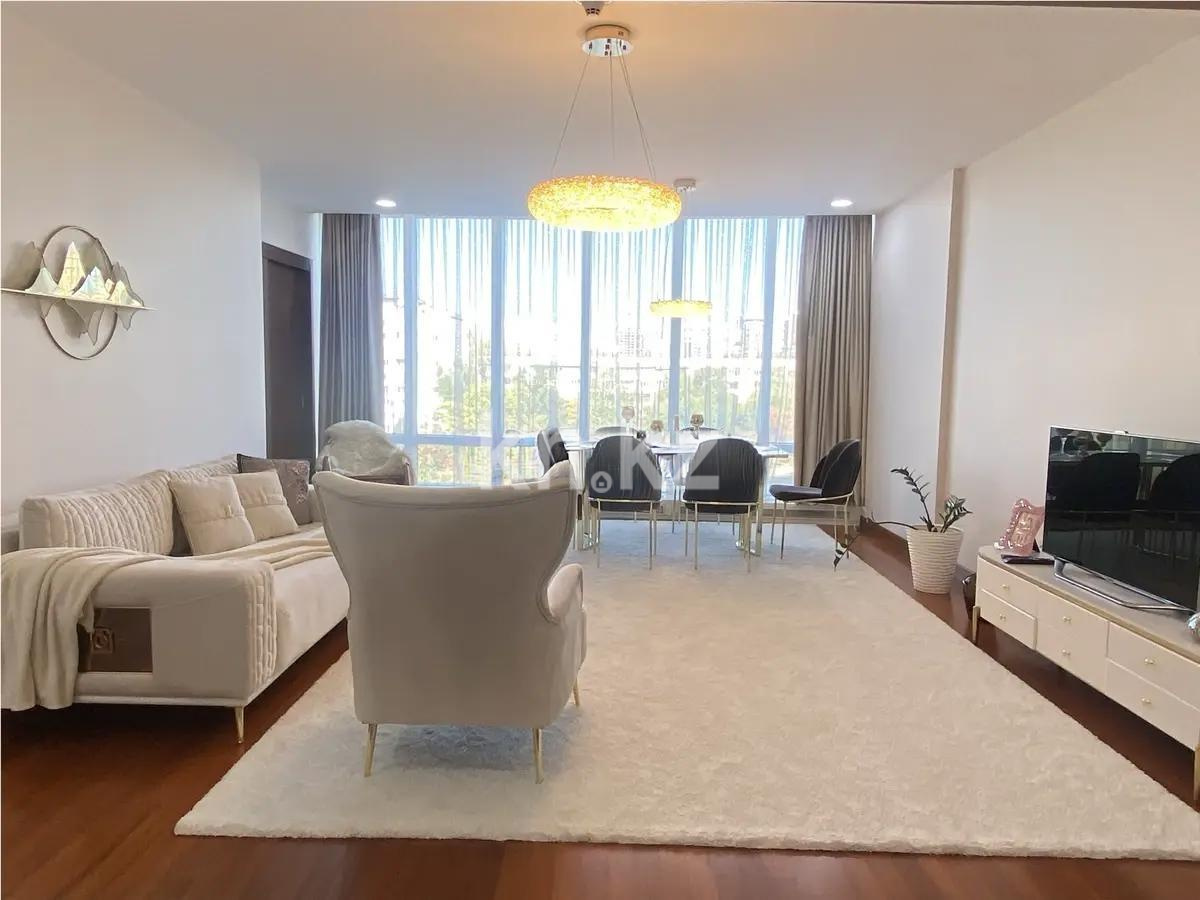 Продажа 2-комнатной квартиры, 83.1 м², пр. Аль-Фараби, дом  77/3 в Алматы