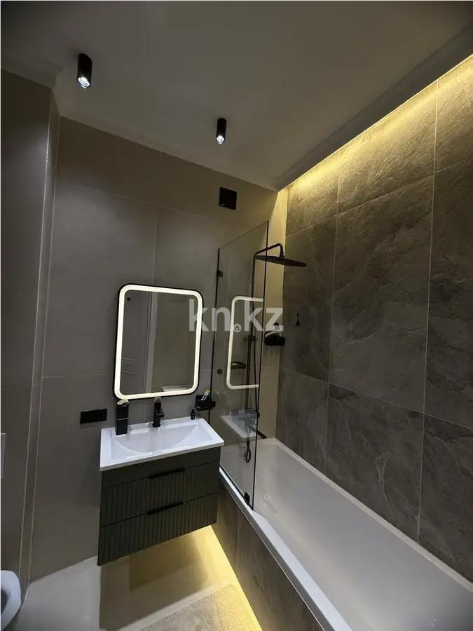 Продажа 2-комнатной квартиры, 40 м², пр. Аль-Фараби, дом  7/3 в Астане - фото 4