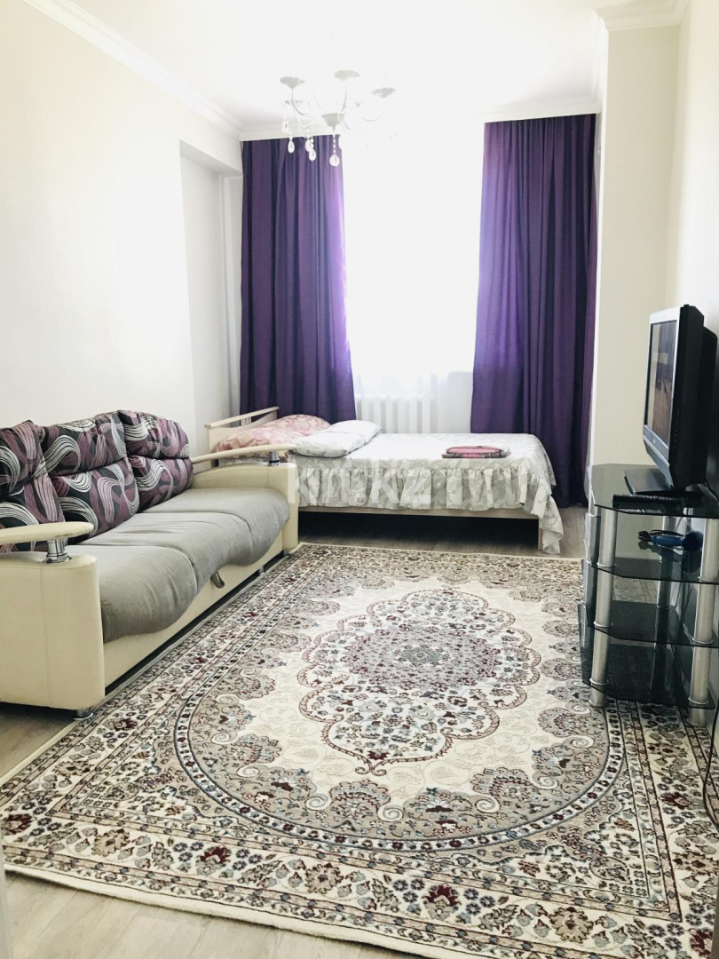 Аренда 1-комнатной квартиры посуточно, 38 м², ул. Керей, Жанибек хандар, дом  9 в Астане