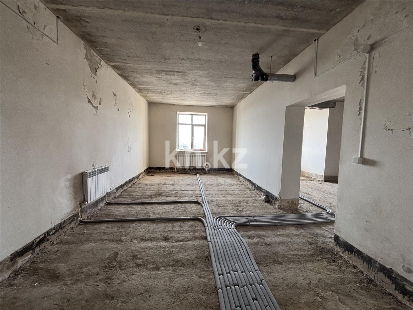 Продажа 3-комнатной квартиры, 149 м², ул. Аманжолова в Караганде - фото 4