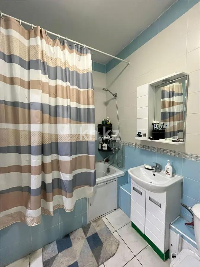 Продажа 2-комнатной квартиры, 51.8 м², ул. Утеген батыра, дом  17б в Алматы - фото 4