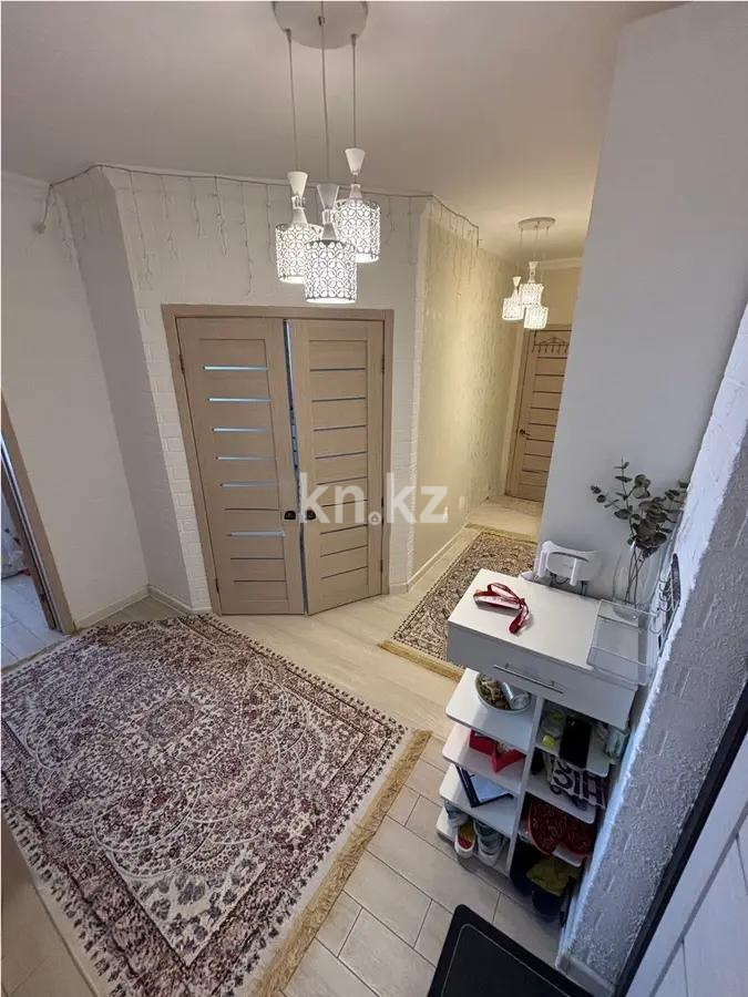 Продажа 3-комнатной квартиры, 65 м², пр. Шахтеров, дом  60 в Караганде - фото 6