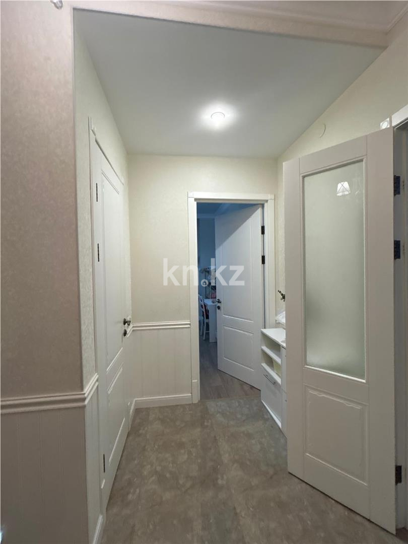 Продажа 3-комнатной квартиры, 106 м², ул. Керей, Жанибек хандар в Астане - фото 20