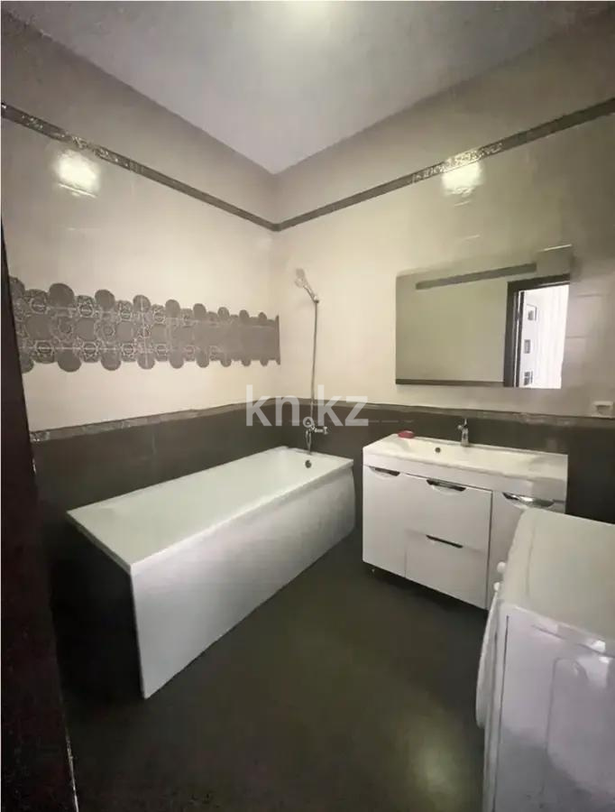 Продажа 1-комнатной квартиры, 72.4 м² в Астане - фото 5