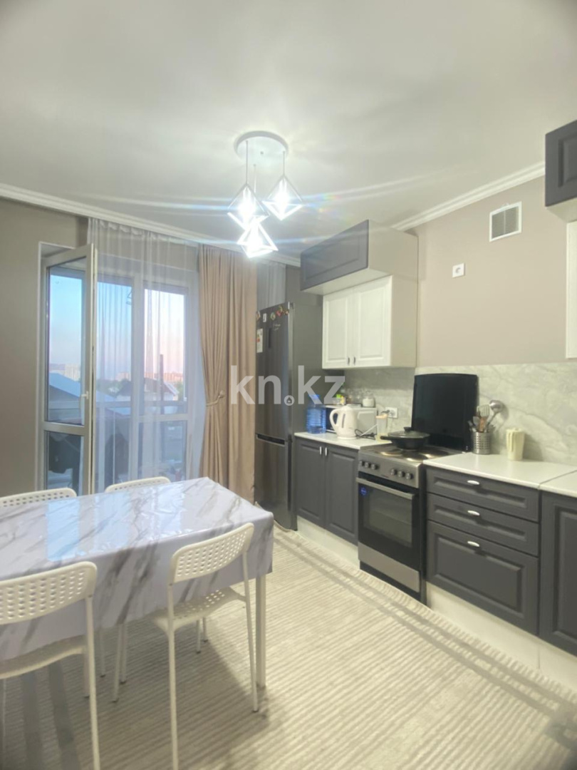 Аренда 2-комнатной квартиры, 56 м² в Астане