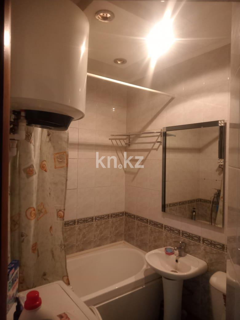 Продажа 1-комнатной квартиры, 30 м², ул. Крылова, дом  48 в Караганде - фото 8