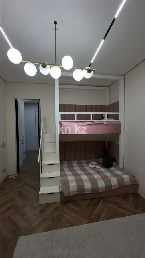 Продажа 4-комнатной квартиры, 97 м², ул. Торекулова, дом  95 в Алматы