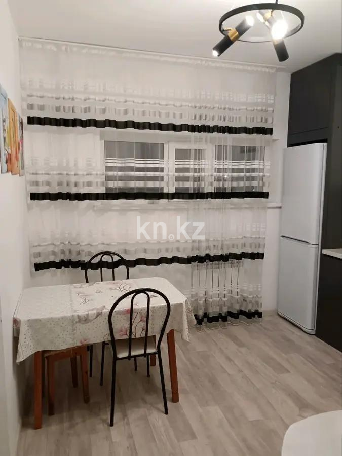 Продажа 1-комнатной квартиры, 35 м², пр. Кошкарбаева, дом  27 в Астане - фото 2