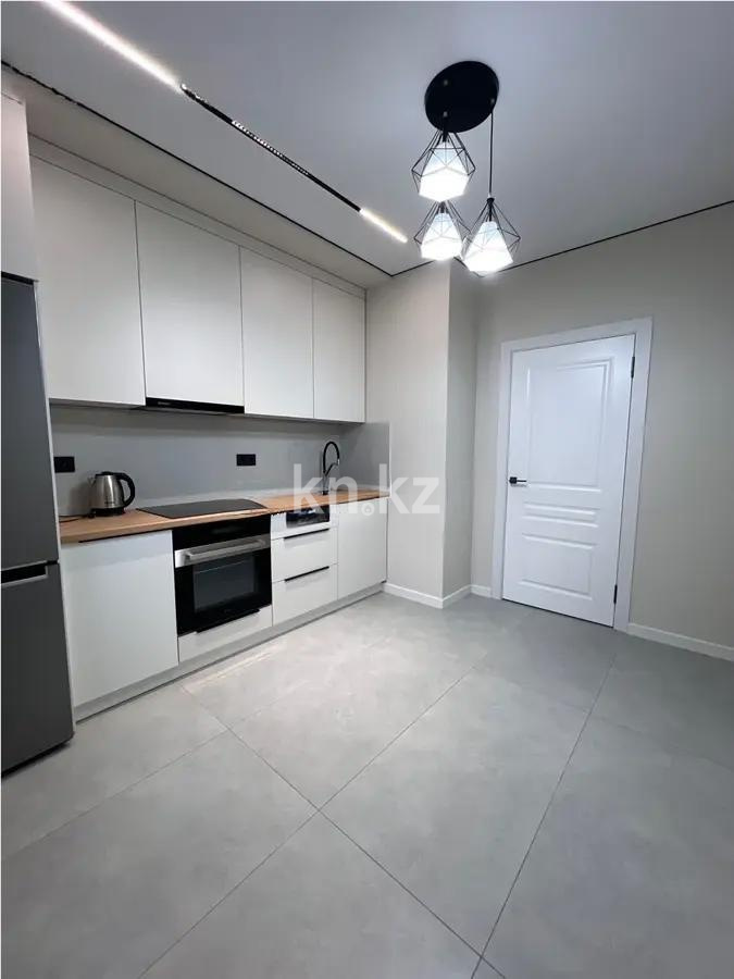 Продажа 2-комнатной квартиры, 55 м², ул. Омарова, дом  1 в Алматы - фото 3