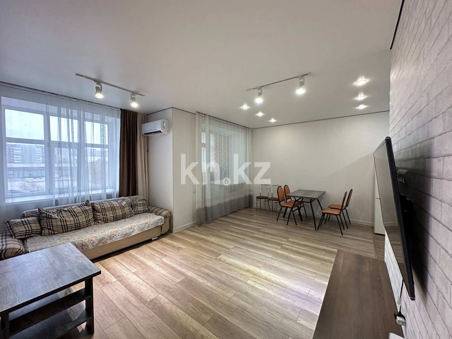 Продажа 2-комнатной квартиры, 55.5 м² в Караганде - фото 4