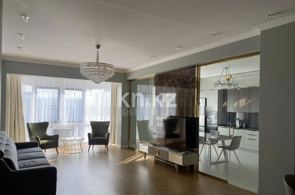 Аренда 4-комнатной квартиры, 200 м² в Алматы