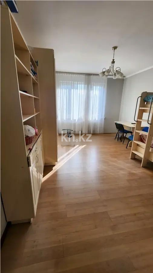 Продажа 3-комнатной квартиры, 103 м², мкр-н Аксай-1а, дом  23 в Алматы - фото 3