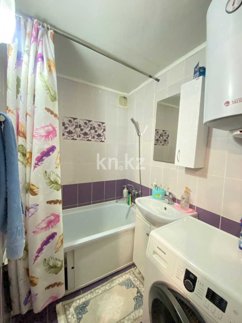 Продажа 4-комнатной квартиры, 62 м², ул. Муканова, дом  8 в Караганде - фото 12