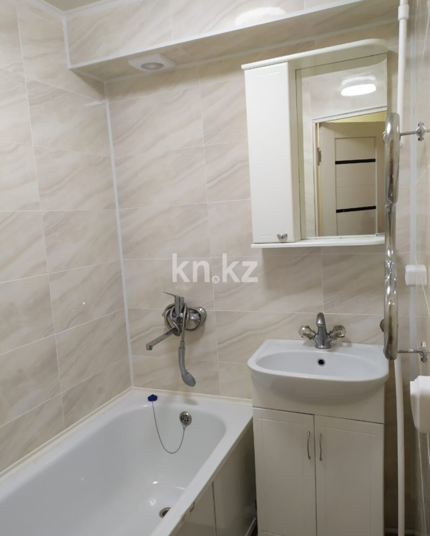 Аренда 1-комнатной квартиры посуточно, 36 м², ул. Университетская, дом  17 в Караганде - фото 4