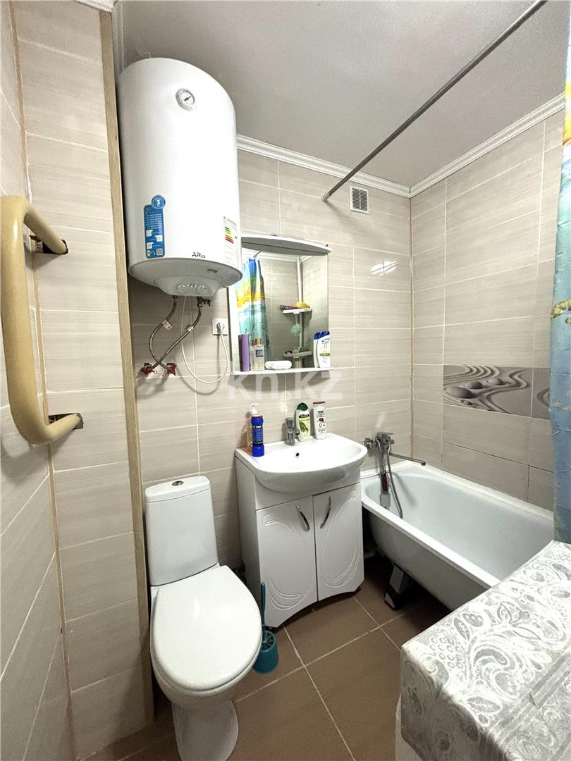 Продажа 2-комнатной квартиры, 46 м², пр. Бухар-жырау, дом  96 в Караганде - фото 10