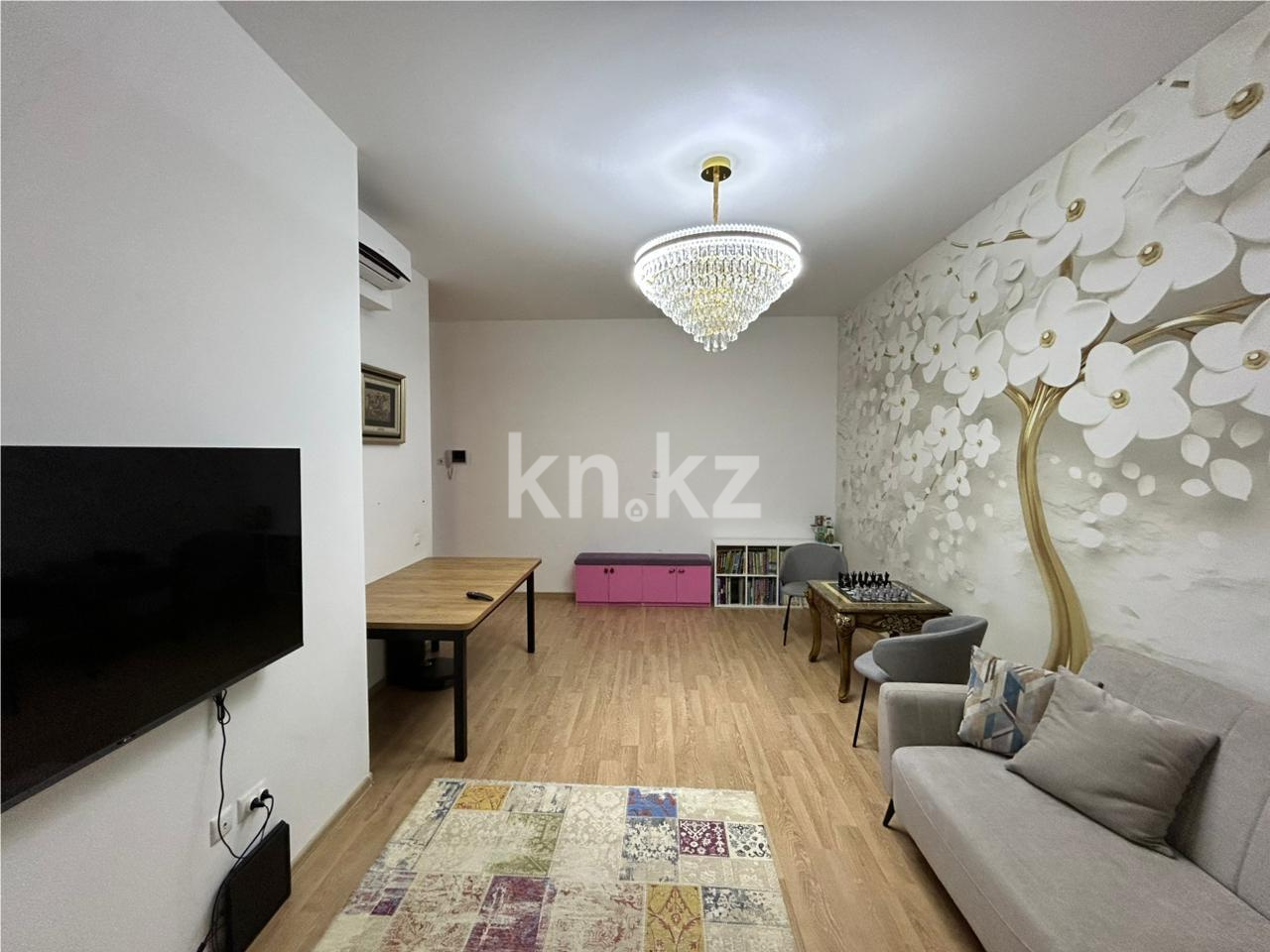 Продажа 4-комнатной квартиры, 110 м², пр. Кабанбай батыра, дом  60а/2 в Астане - фото 2