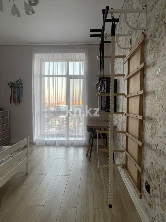 Продажа 3-комнатной квартиры, 81 м², ул. Бокейхана, дом  15/1 в Астане - фото 3