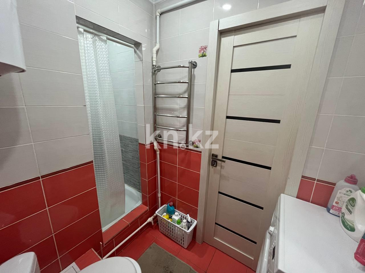 Продажа 2-комнатной квартиры, 54 м², мкр. Голубые Пруды в Караганде - фото 11