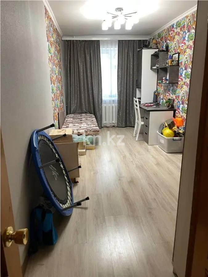 Продажа 4-комнатной квартиры, 66.8 м² в Алматы - фото 2