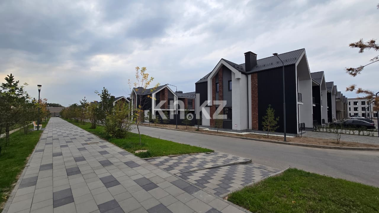 Продажа 2-комнатной квартиры, 92.71 м², Алатауская трасса, дом  33Ж в Алматинской области