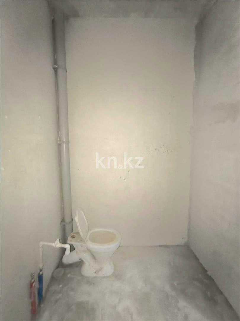 Продажа 2-комнатной квартиры, 77 м², пр. Республики в Караганде - фото 11