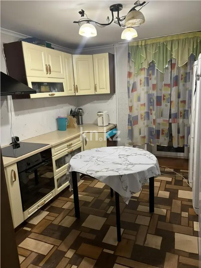 Продажа 3-комнатной квартиры, 64 м², пр. Шахтеров, дом  31 в Караганде - фото 7