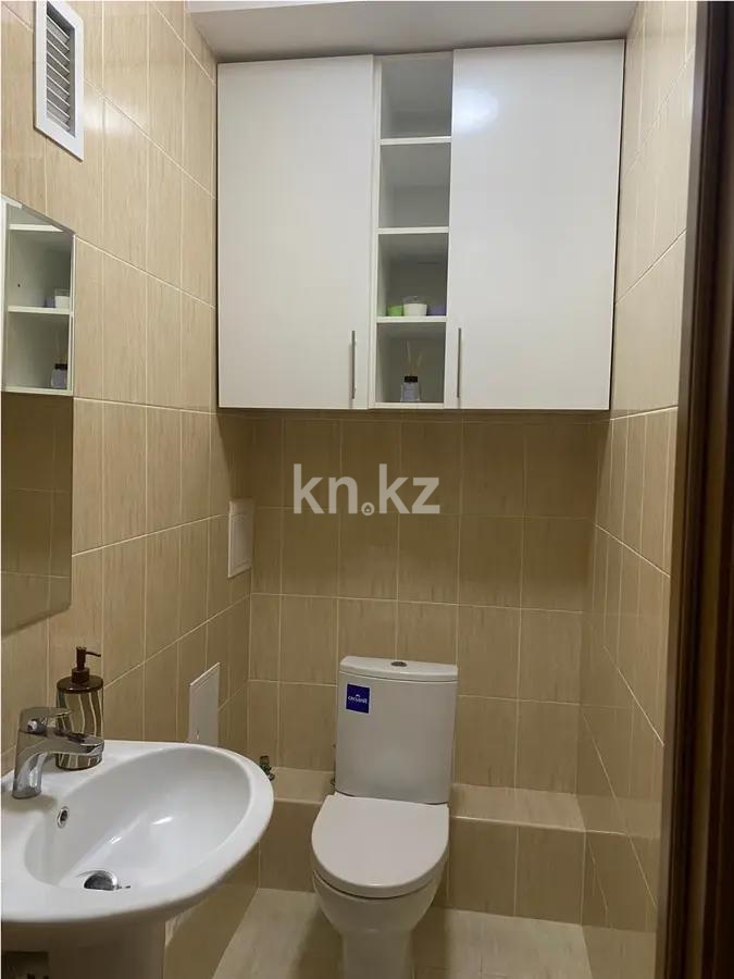 Продажа 2-комнатной квартиры, 58 м², ул. Байтерекова, дом  49а в Алматы - фото 3