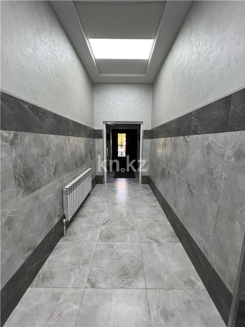 Продажа 3-комнатной квартиры, 100 м², ул. Дюсембекова в Караганде - фото 18