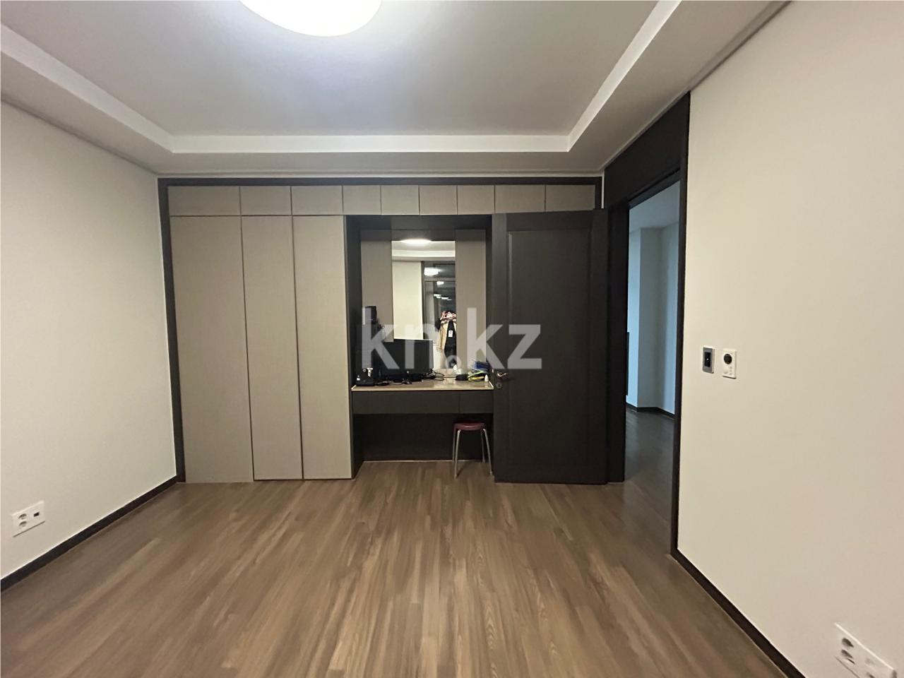 Продажа 4-комнатной квартиры, 128 м², пр. Кошкарбаева в Астане - фото 4