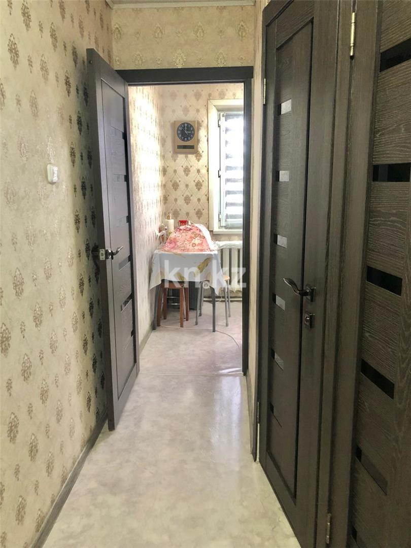 Продажа 4-комнатной квартиры, 61 м², мкр-н 15, дом  28 в Караганде - фото 11