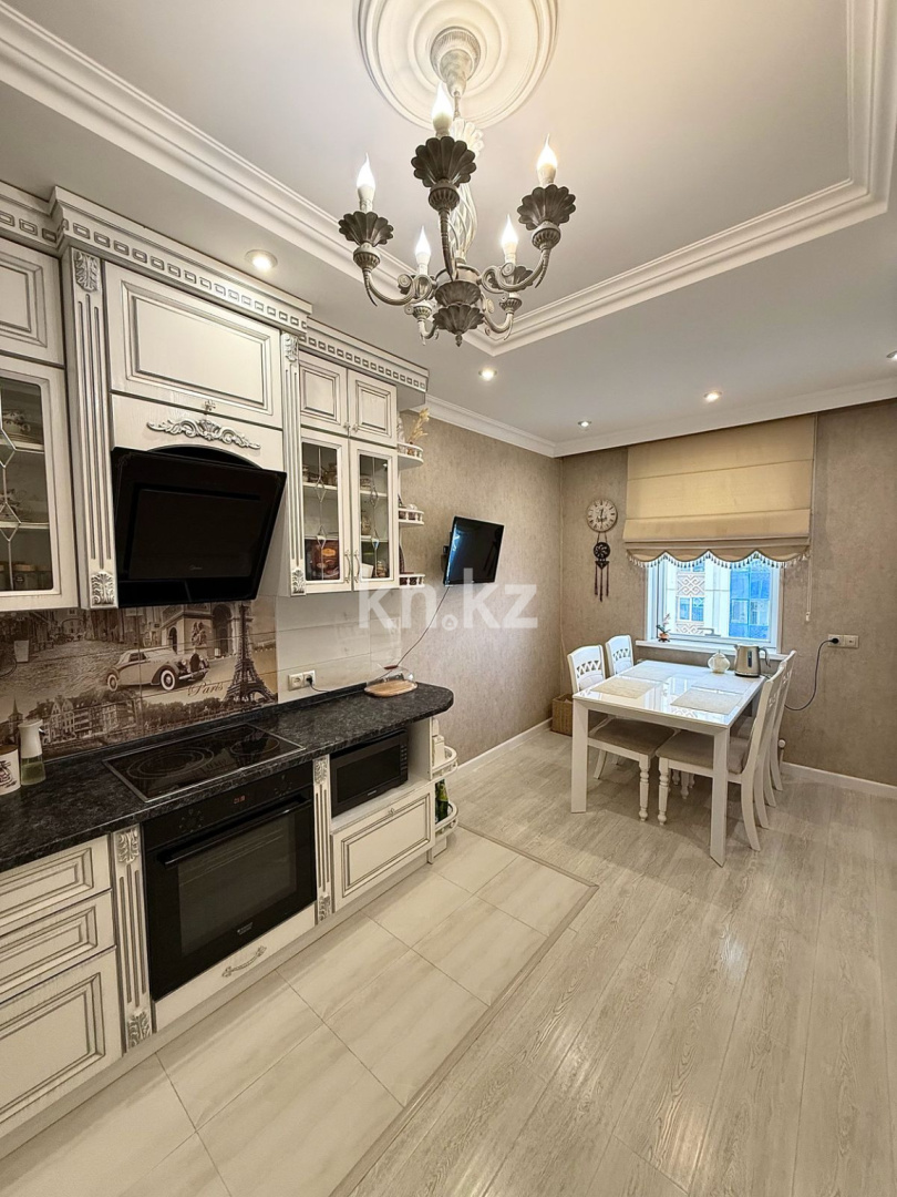 Продажа 4-комнатной квартиры, 106 м², ул. Куанышбаева, дом  9/2 в Астане - фото 13