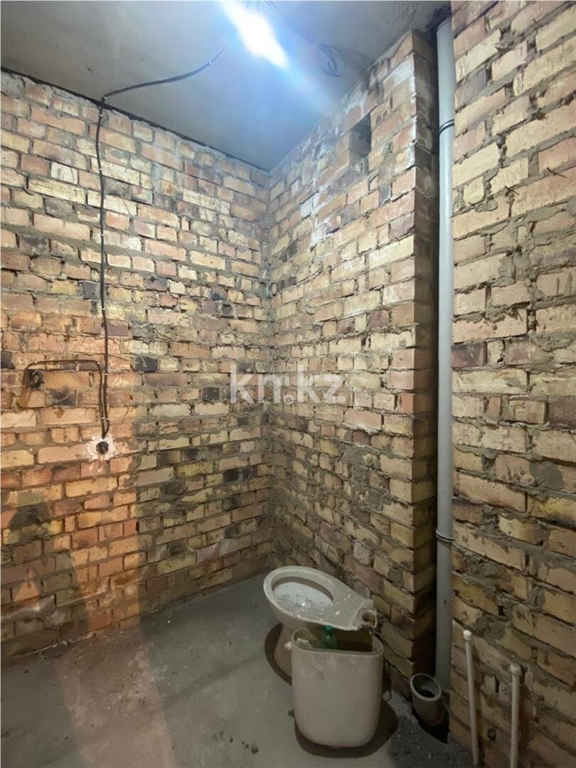 Продажа 3-комнатной квартиры, 91 м² в Караганде - фото 12