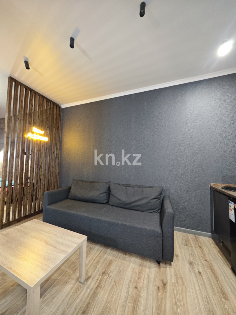 Продажа 1-комнатной квартиры, 47 м², ул. Комиссарова, дом  10/3 в Караганде - фото 3