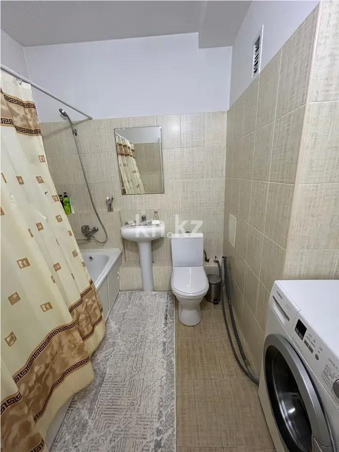 Продажа 2-комнатной квартиры, 59 м², ул. Байтерекова, дом  63 в Алматы - фото 4