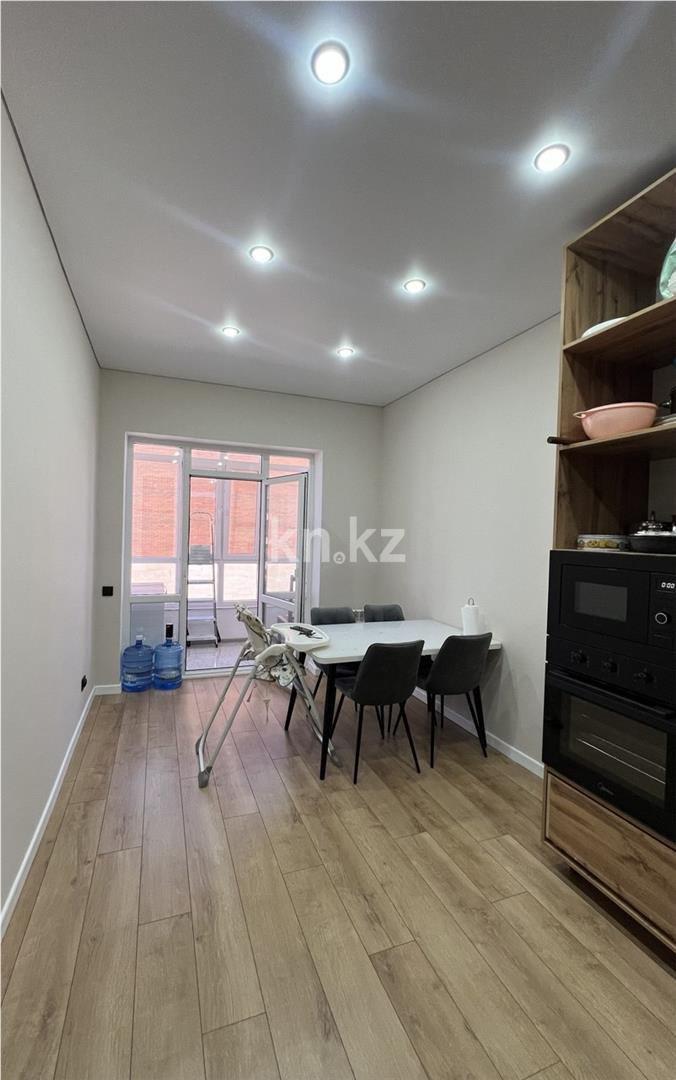Продажа 4-комнатной квартиры, 104 м², ул. Кулкыбаева в Караганде - фото 11
